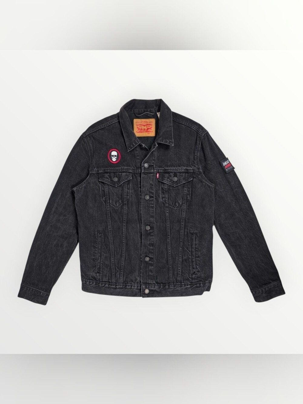 Levi's 72334-0144 Trucker Denim Jacket Mens L Faded Black Skull Patch Custom